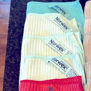 5 Norwex Kitchen Cloths